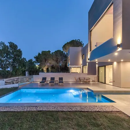 Villa In Zakynthos With Sea Views & Pool *